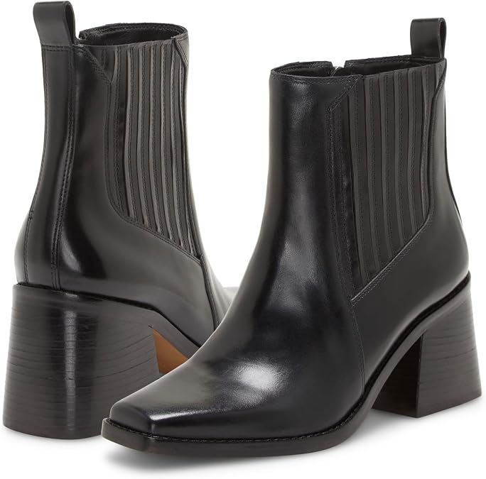 Vince Camuto Sojetta