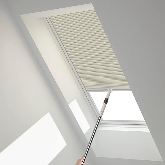 MaKefeile Skylight Shades Blinds Skylights Cover Blackout Cellular Shades Cordless Skylight Shades for Ceiling Room Darkening Honeycomb Blinds Suitable Skylight an Room Windows,Custom Size Beige.