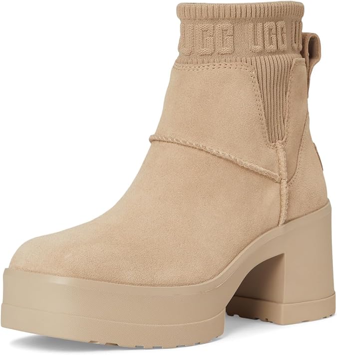 UGG Women's Moxy Chelsea