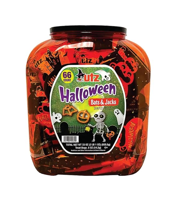 Utz Halloween Bats and Jacks - Shaped Pretzel - 2 LB - 66 Treat Bags 0,5 oz by All in One