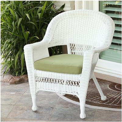 Jeco White Wicker Chair with Green Cushion