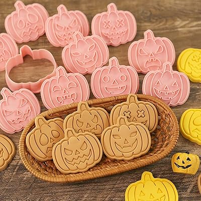 8 Piece Mini Pumpkin Cookie Cutters, 3d Halloween Raised Design Cookie Stamps, Cookie Cutter Set suitable for Frosting Decoration, Day of The Dead Decorations Pumpkin